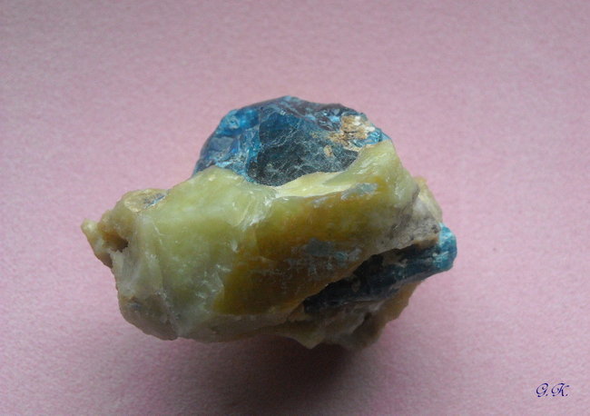 Apatit Blau 02 3697.jpg