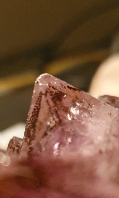 Amerhyst mit Einschlüssen