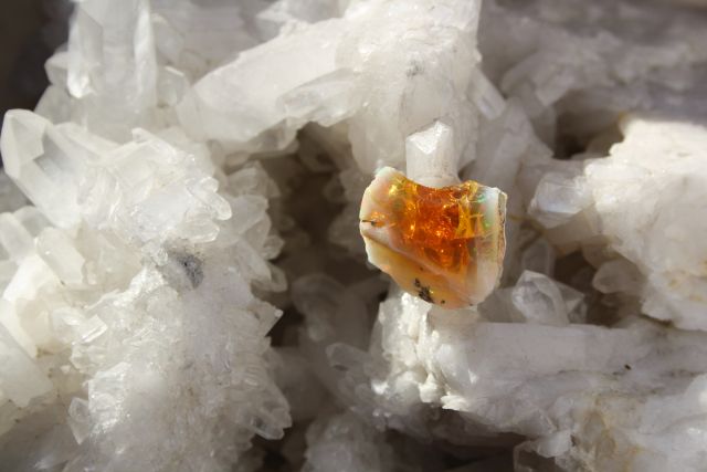 Feueropal 1.jpg