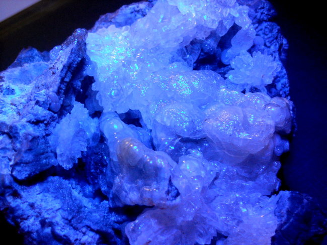 Hyalith Schwarzl.03 911.jpg