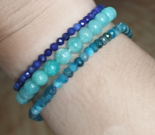 Amazonit mit Apatit und Lapis