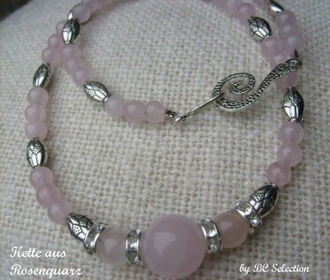 rosenquarz mit silber-kette007.jpg