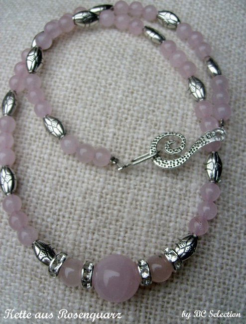 rosenquarz mit silber-kette006.jpg