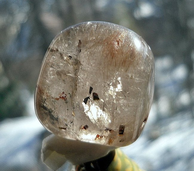 quarz mit epidot u. rutilnädelchen_rs.jpg