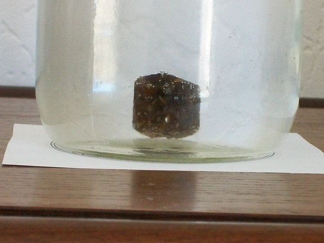 dravit bläschen.jpg (76.23 KiB) 11772 mal betrachtet ein versuch die bläschen am dravit auf kamera zu bannen