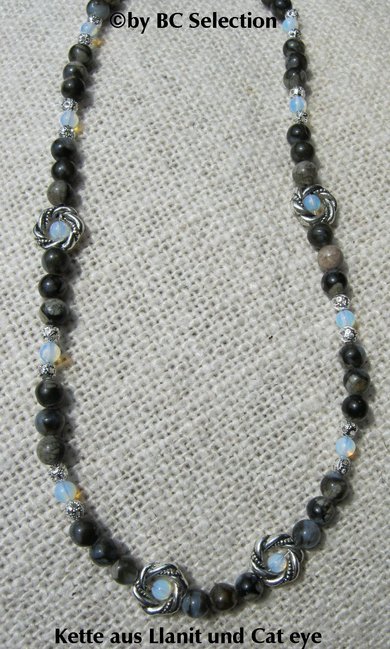 llanit mit cat eye-kette001.jpg