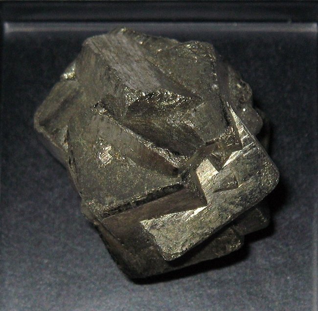 Pyrit.EisernesKreuz.250C.281109a.JPG