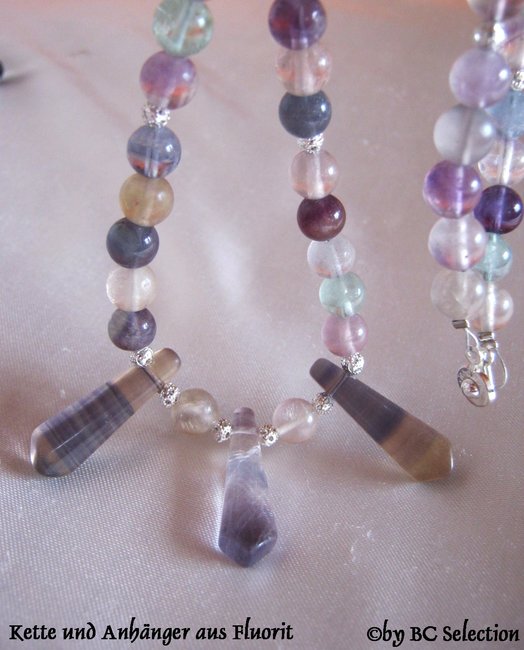 fluorit-drei anhänger-kette004.jpg