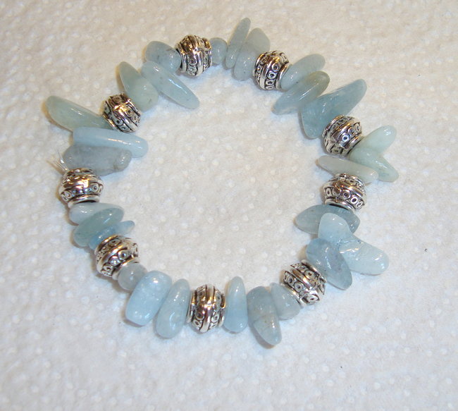 Aquamarinarmband mit Zwischenstücken