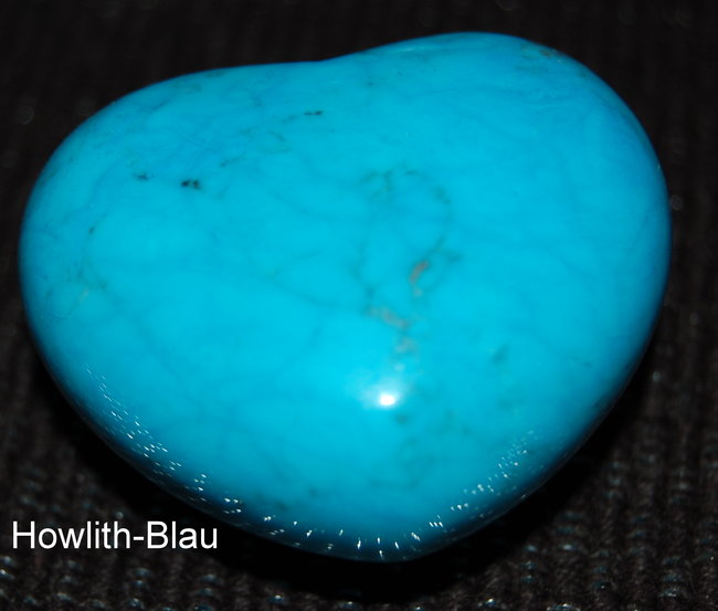 Howlith Blau
