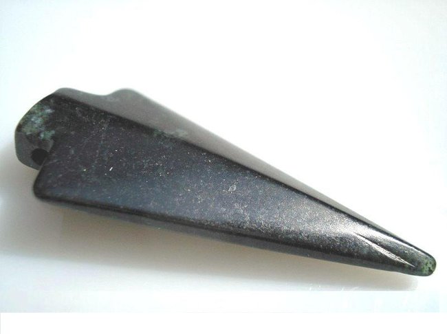 Pfeilspitze-schwarze-Jade_b2 1.jpg