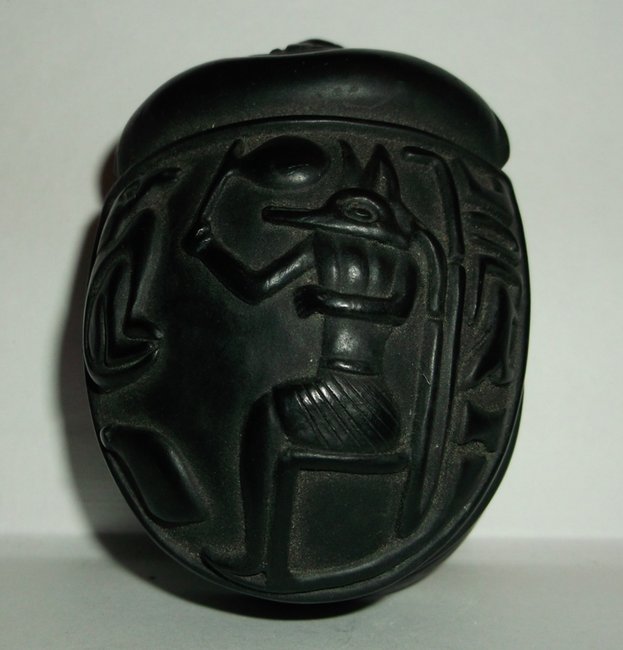 Scarabäus schwarz
