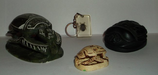 4 Scarabäen