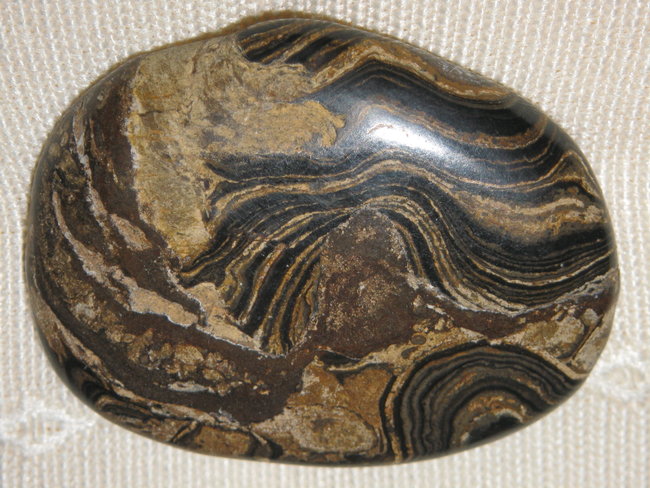 StromatolithFriedlRS241207a.JPG (1.08 MiB) 1570 mal betrachtet ein Stromatolith der auch etwas dunkler ist