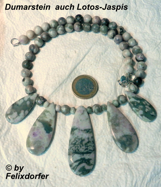 Halskette aus Dumar Stein oder Lotos - Jaspis