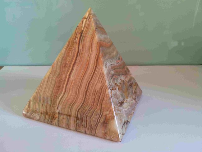 Steinpyramide