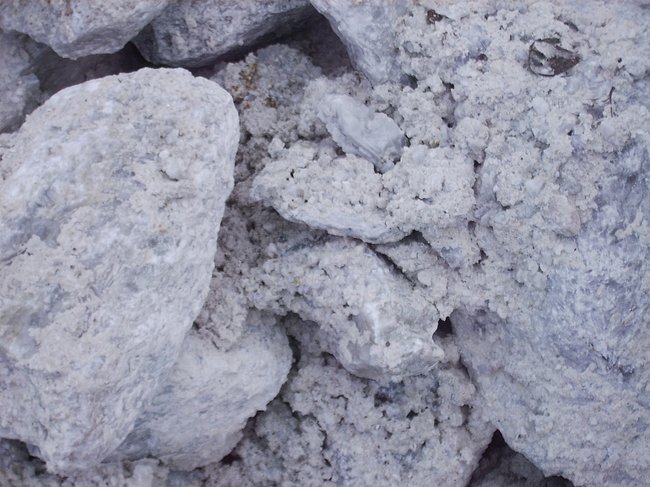 im unteren bereich der gesteinshaufen