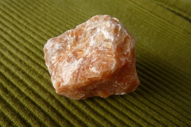 Orangencalcit/Feuercalcit
