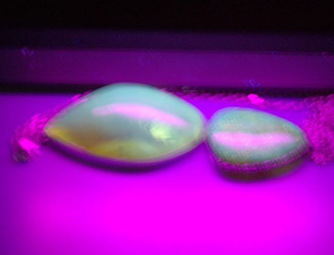 unter UV-Lampe