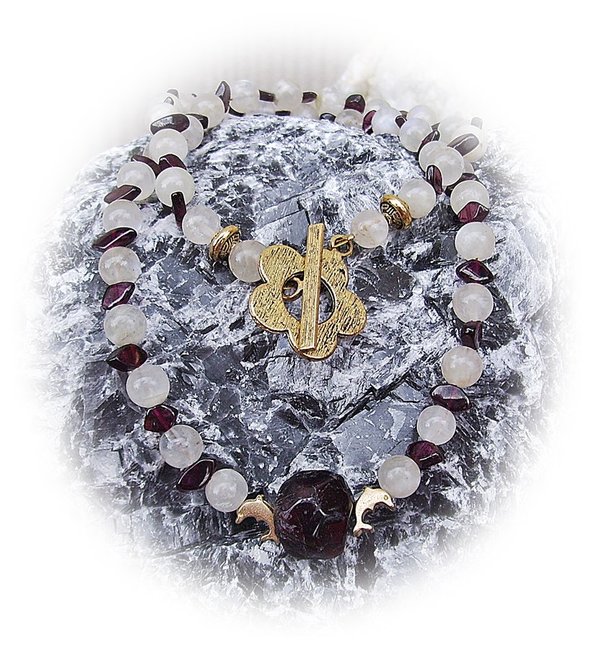 Kette Mondstein mit Granat