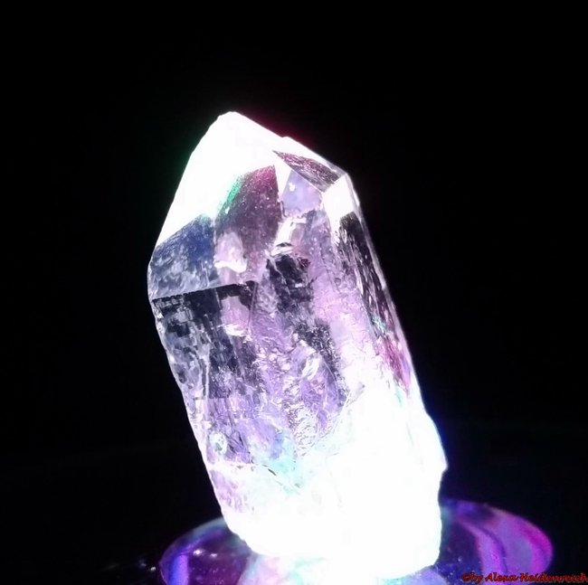 unbehandelte Bergkristalle, perfekte Lichtsteine