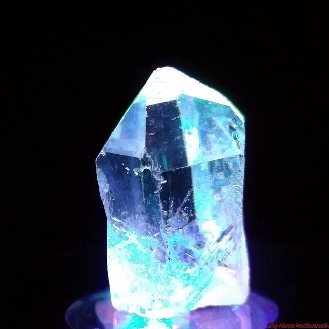unbehandelte Bergkristalle, perfekte Lichtsteine