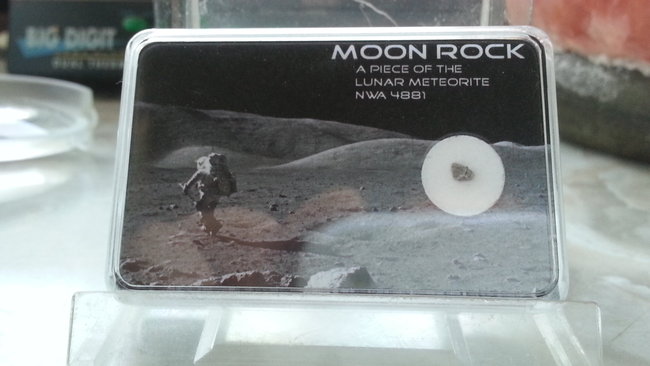 Ein Stück vom Mond.