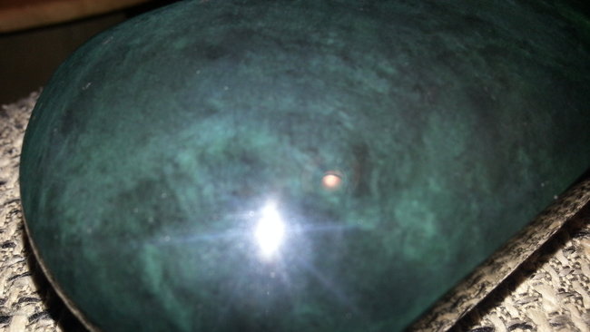 Regenbogenobsidian.