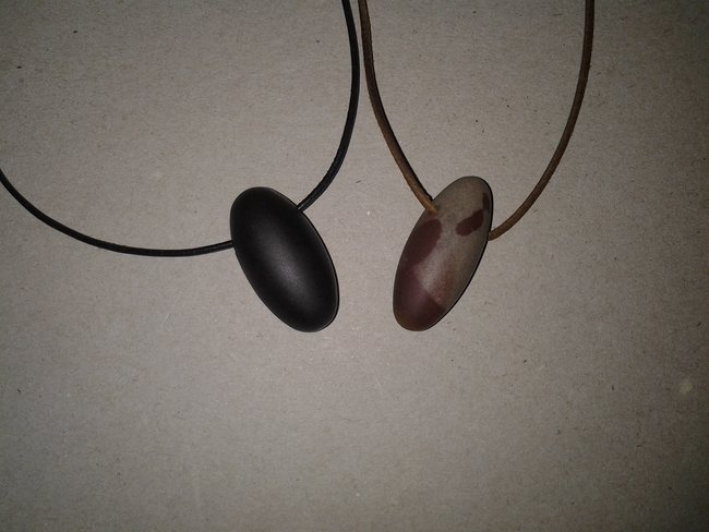 Shiva Lingam ( Schwarz &amp; Braun)
