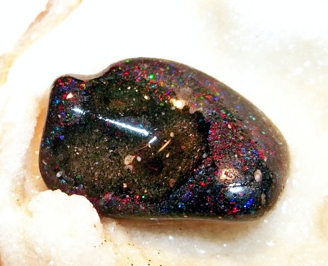 Black Opal aus Hunduras