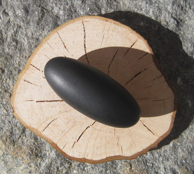 schwarzer Shiva Lingam