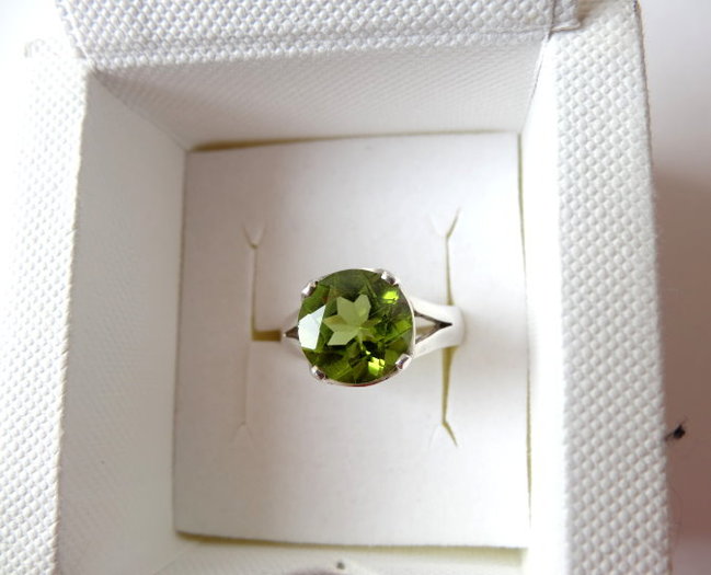 Silberring mit Peridot
