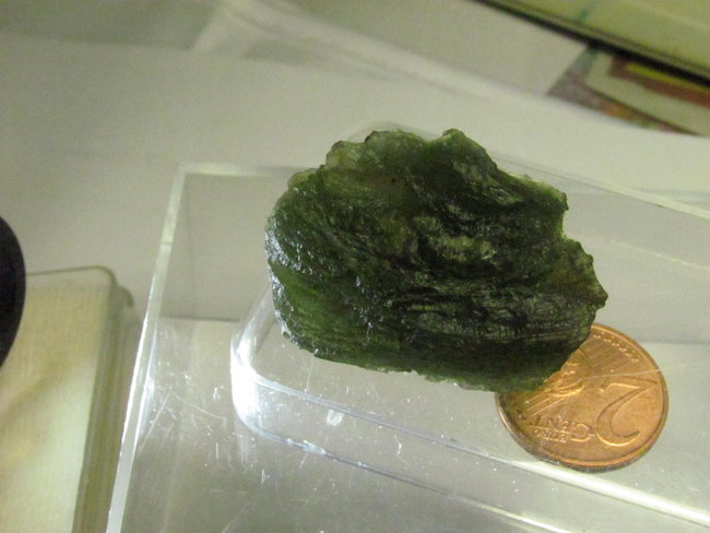 IMG_3421.JPG (382.98 KiB) 17937 mal betrachtet Moldavit (Vltavin)