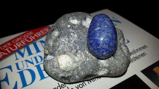Lapislazuli. :-)