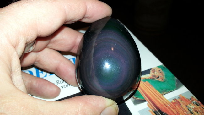 Regenbogenobsidian. :-)