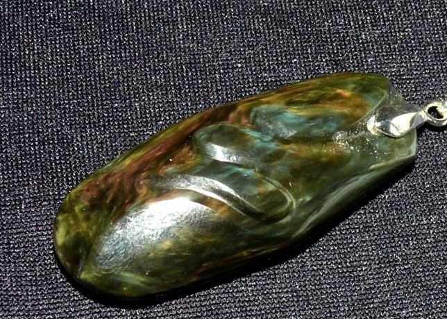 Regenbogenobsidian Flammenoptik2.jpg