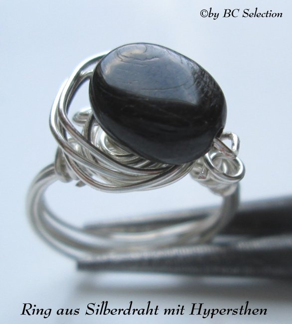 ring hypersthen02.jpg