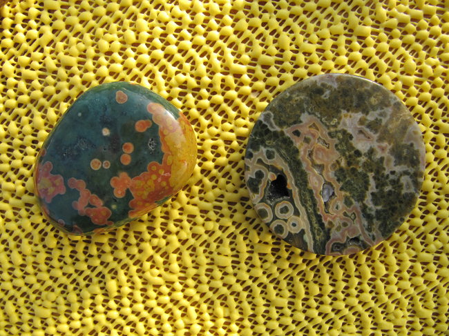 Sphärolithischer Chalcedon (Ozean-Achat, Kugel-Chalcedon)