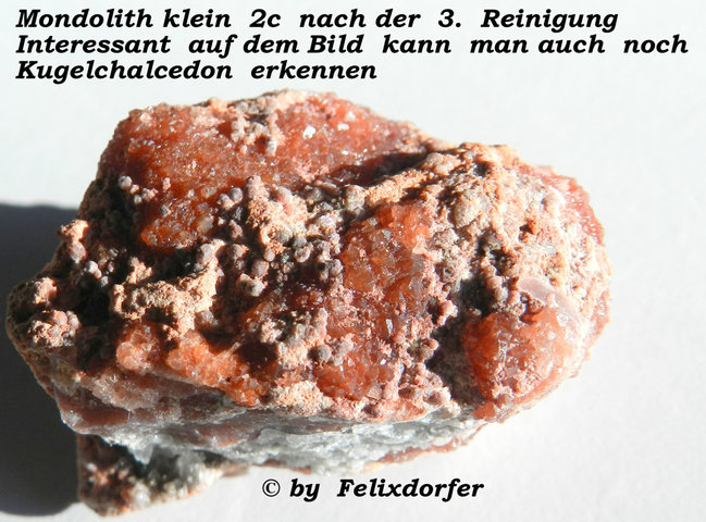 Mondolith klein 2 c nach der 3. Reinigung mit Kugelchalcedon
