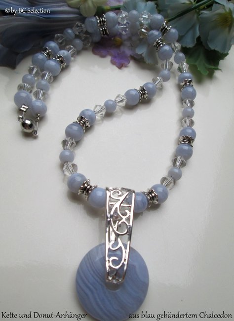 blau geb. chalcedon-kette02.jpg
