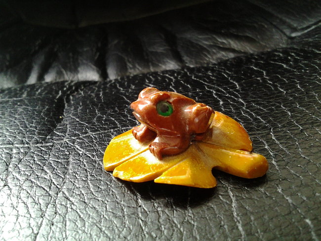 Ein kleiner Frosch aus ... Achat?