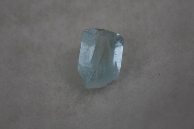 Aquamarin Kristall.jpg