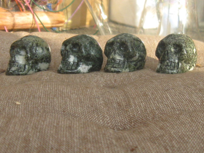 skull preseli klein (2).JPG