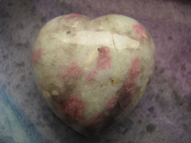 rosa Turmalin in Quarz