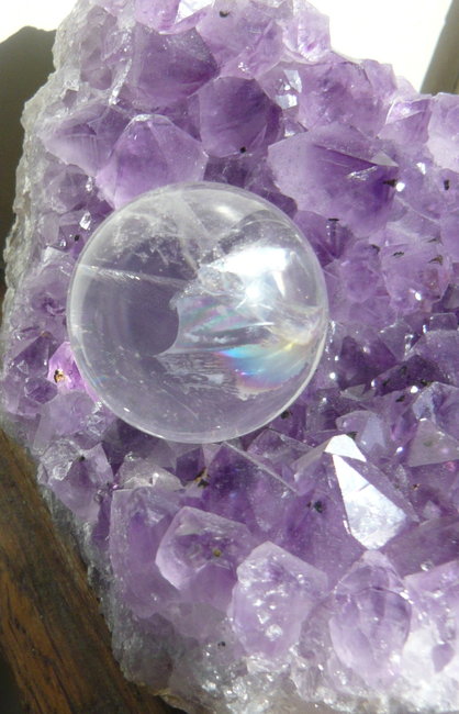 Bergkristall auf Amethyst 2