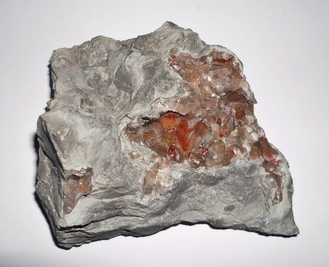roter coelestin aus rüdersdorf, brandenburg.JPG (467.19 KiB) 24807 mal betrachtet rote coelestinstufe aus rüdersdorf/brandenburg