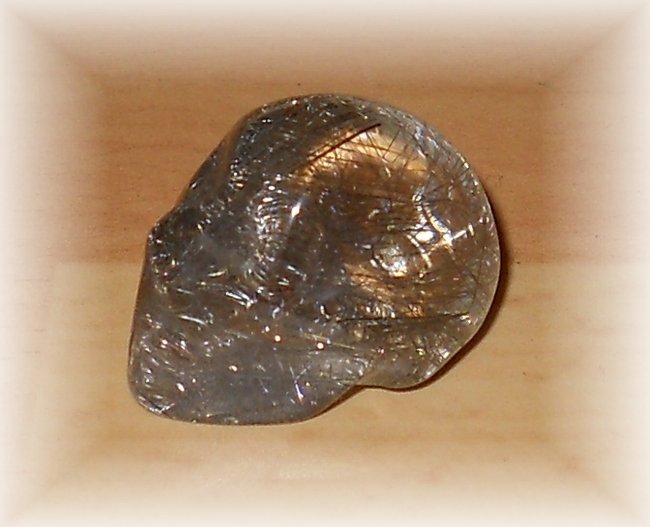 Skull_Rutilquarz19.JPG