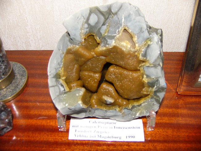 Septarin mit Calzit wenig Pyrit mit 1520gr