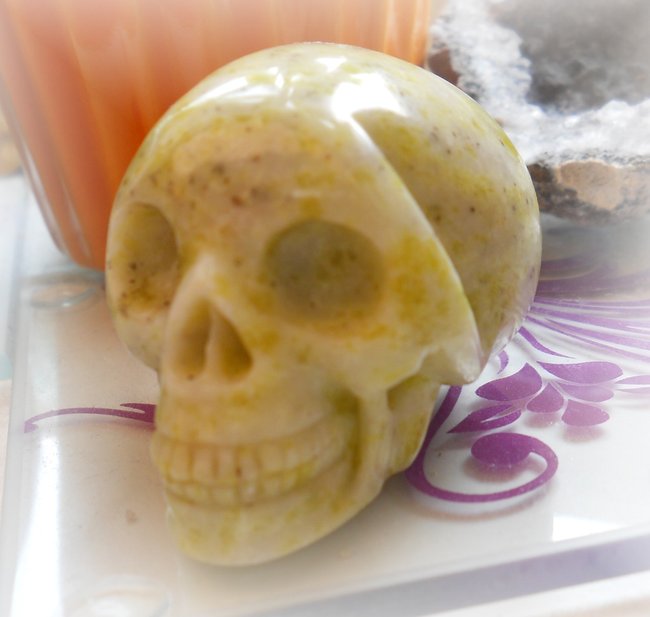 lemon_stone_skull34.JPG