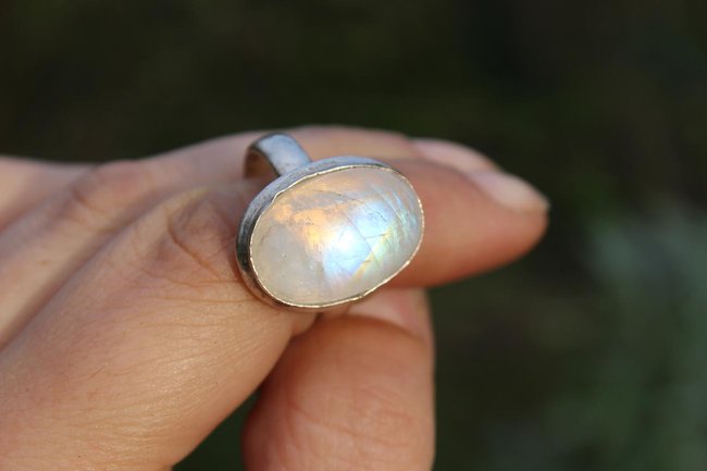 weißer Labradorit.jpg